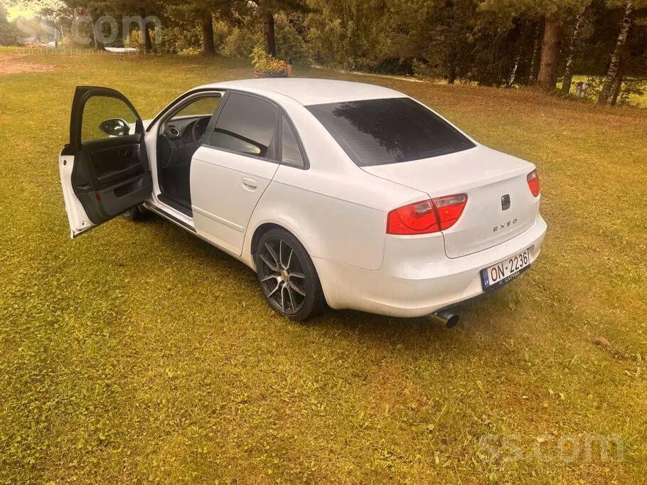 Seat Exeo 2012 photo 3