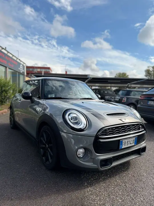 Mini Cooper S 2018 photo 3