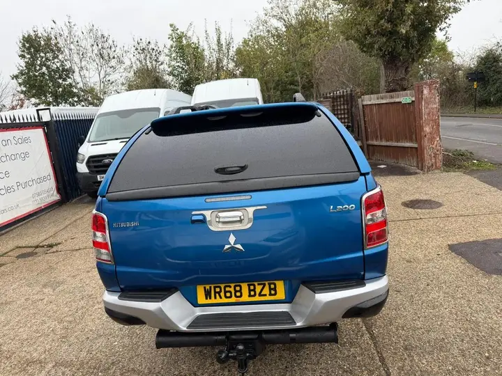 Mitsubishi L200 2018 photo 4