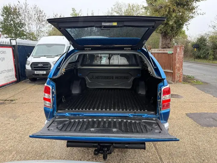 Mitsubishi L200 2018 photo 5