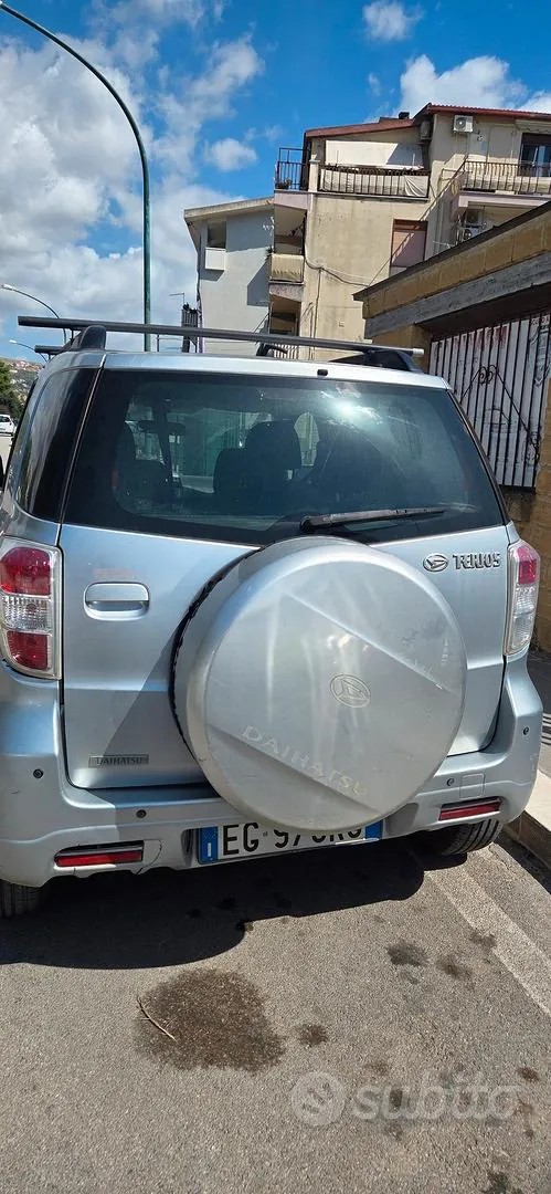 Daihatsu Terios 2011 photo 4