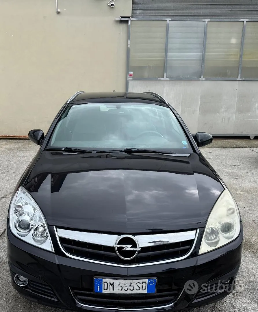 Opel Signum 2007 photo 2