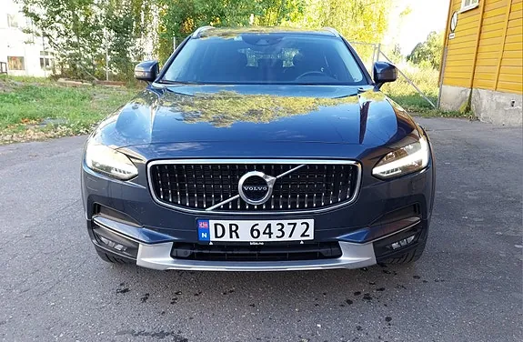 Volvo V90 Cross Country 2019 photo 2