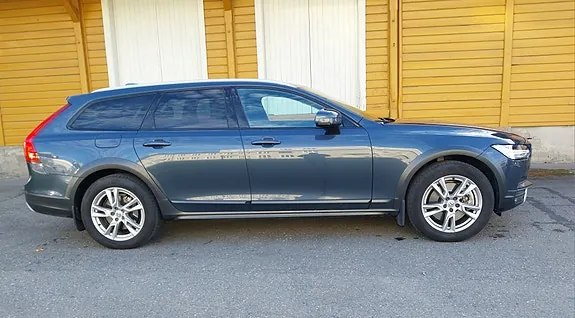 Volvo V90 Cross Country 2019 photo 3