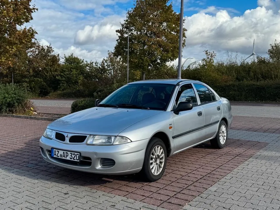 Mitsubishi Carisma