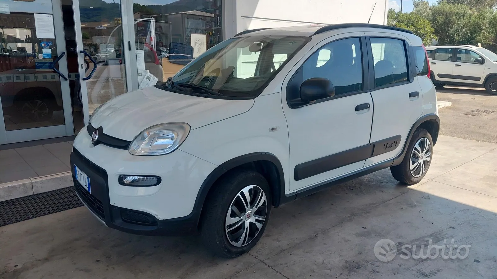 Fiat Panda Cross 2019 photo 2