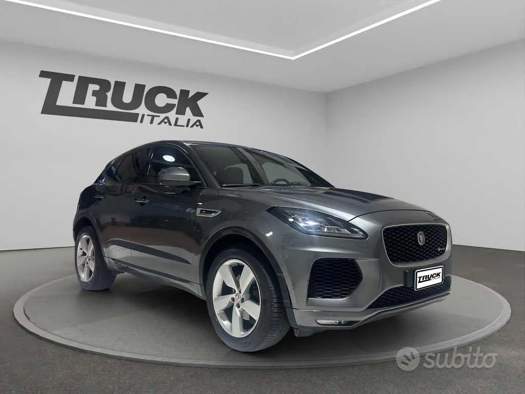 Jaguar E-Pace 2018 photo 3