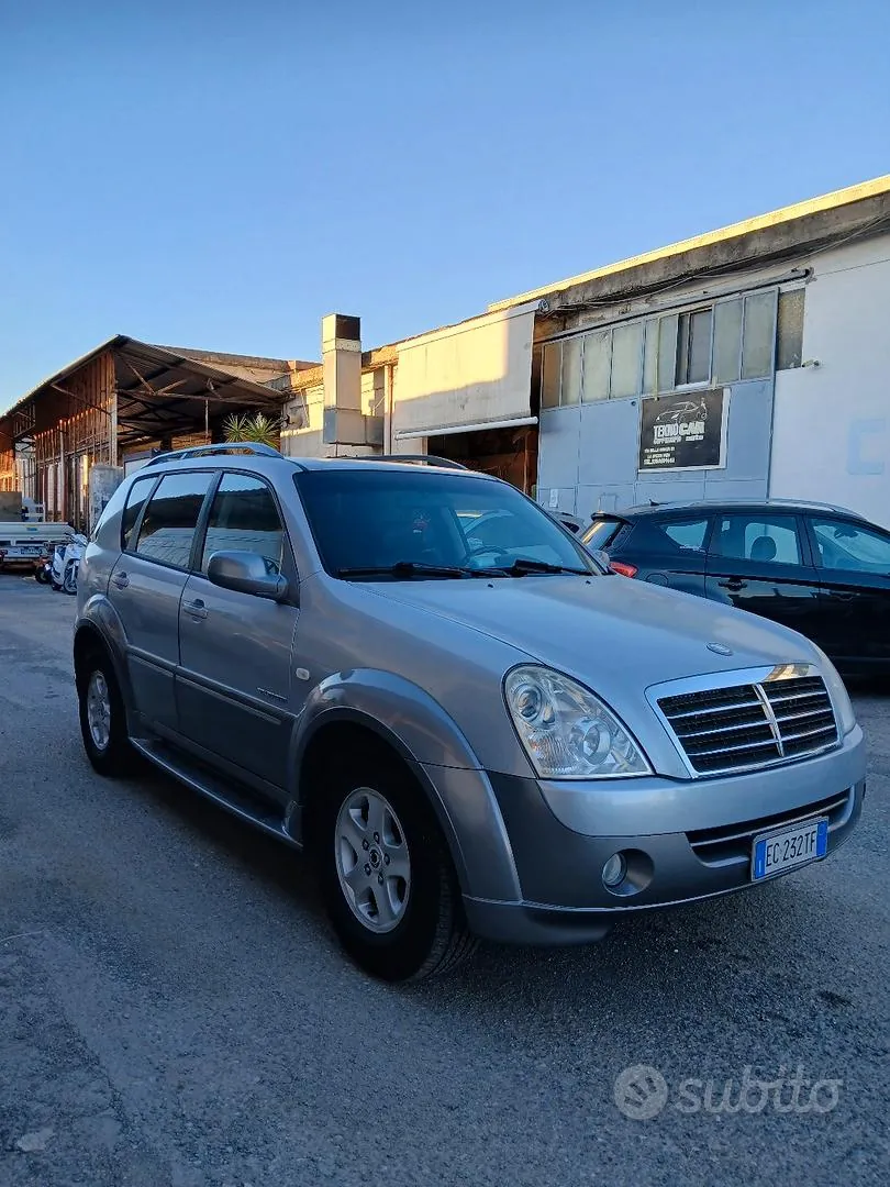 KG Mobility Rexton 2010 photo 2