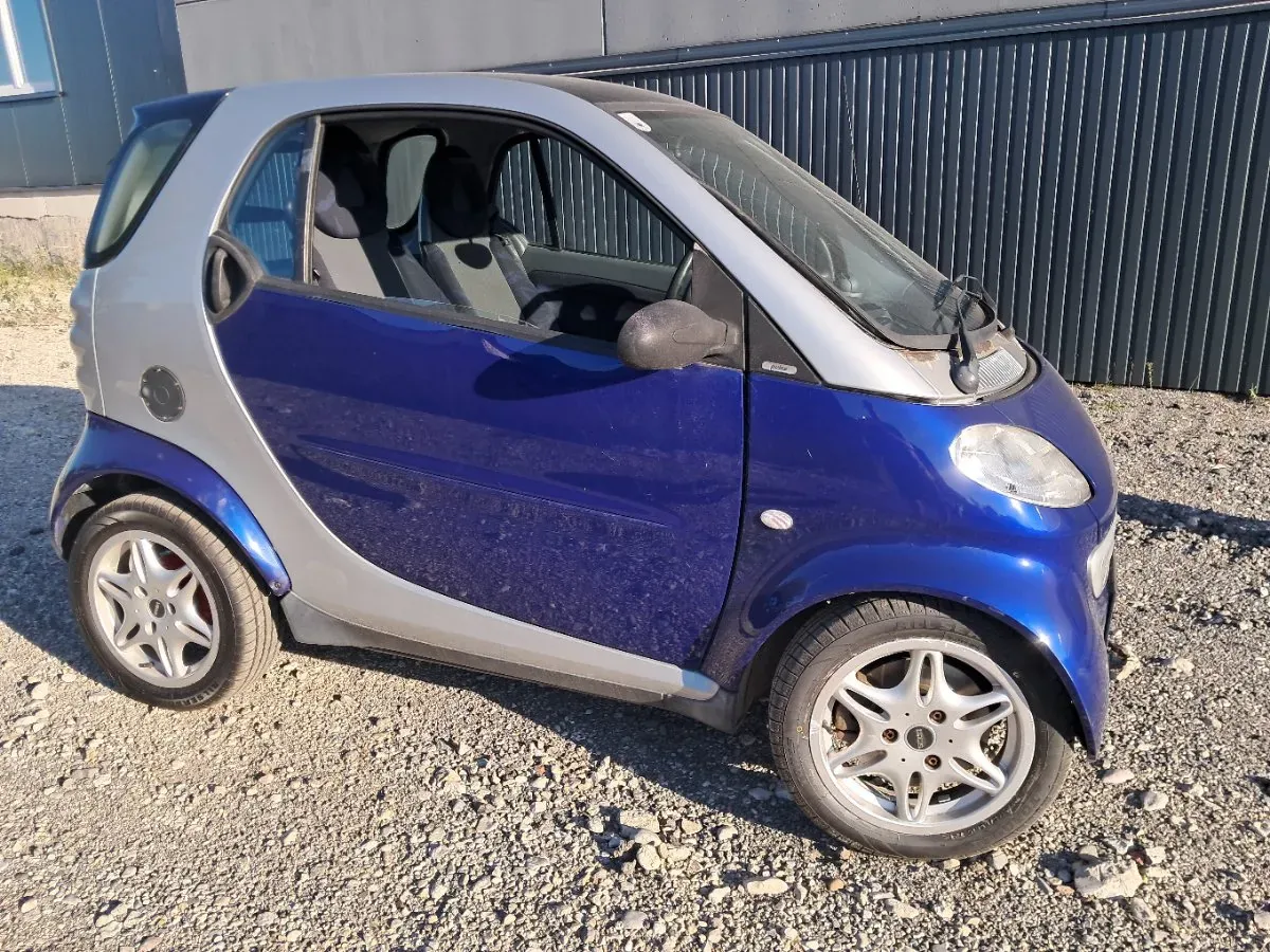 Smart Fortwo 2001 photo 2