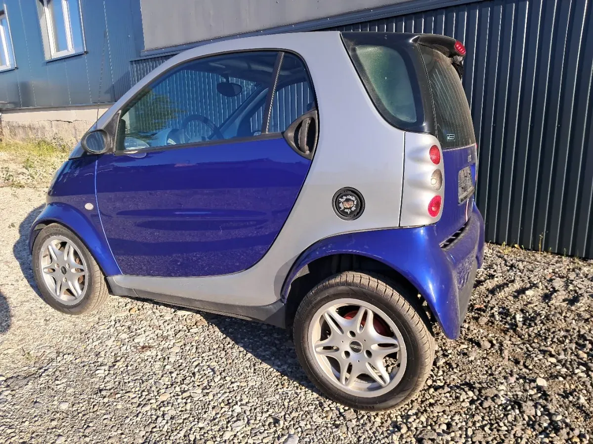 Smart Fortwo 2001 photo 3