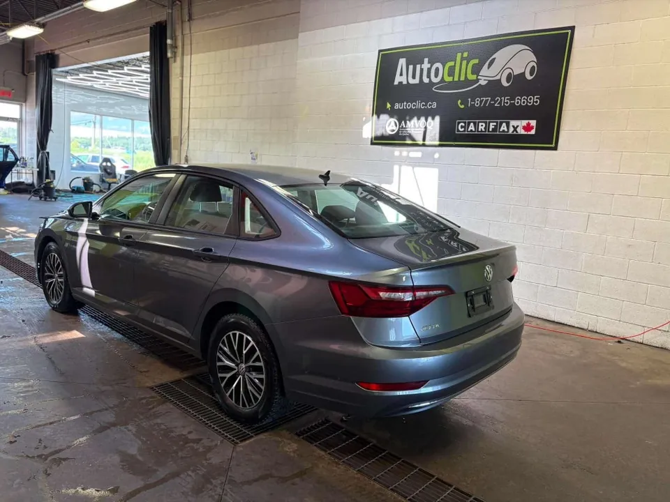 Volkswagen Jetta 2021 photo 3