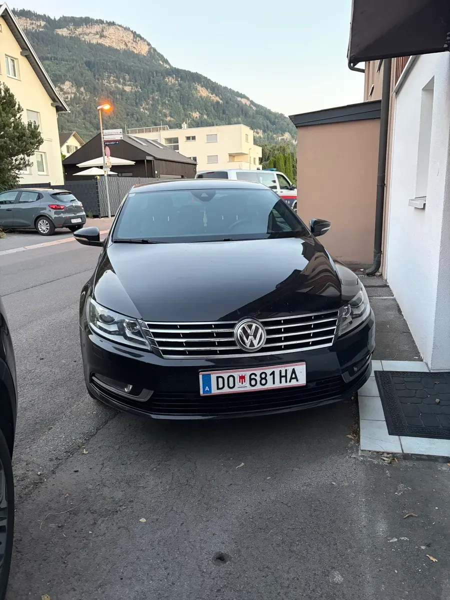 Volkswagen Passat Cc 2017 photo 2
