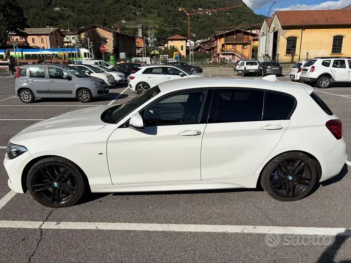 BMW 118D 2018 photo 2
