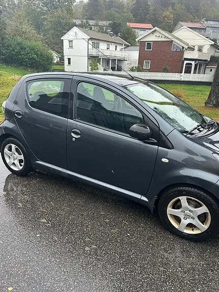 Toyota Aygo 2012 photo 5
