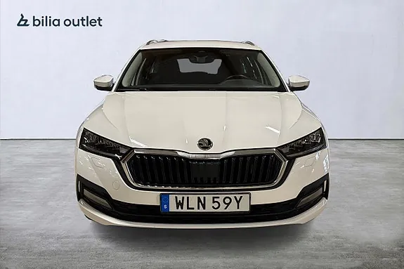 Skoda Octavia 2021 photo 3