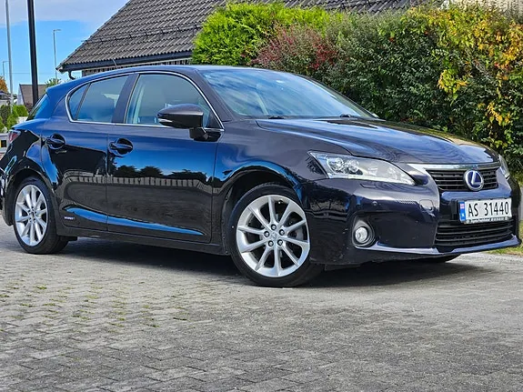 Lexus Ct200H