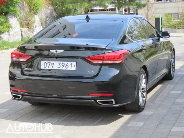 Genesis G80 2015 photo 3