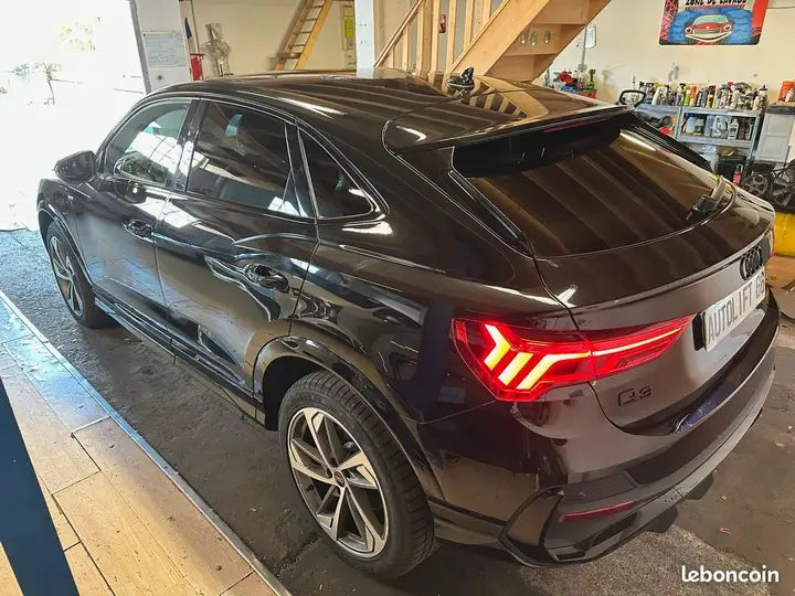 Audi Q3 2023 photo 3