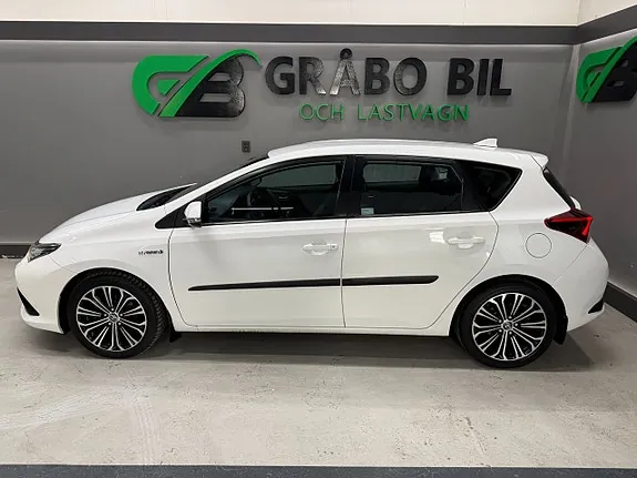 Toyota Auris 2016 photo 2