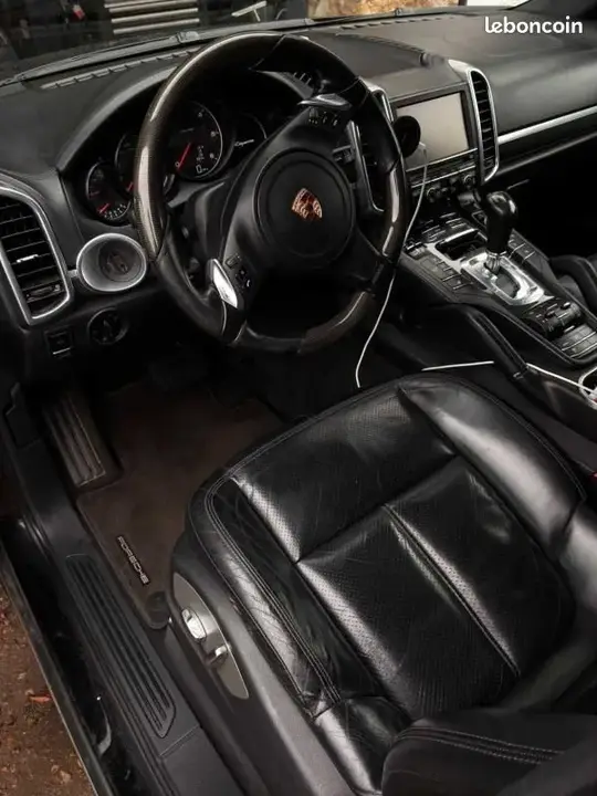 Porsche Cayenne 2012 photo 3