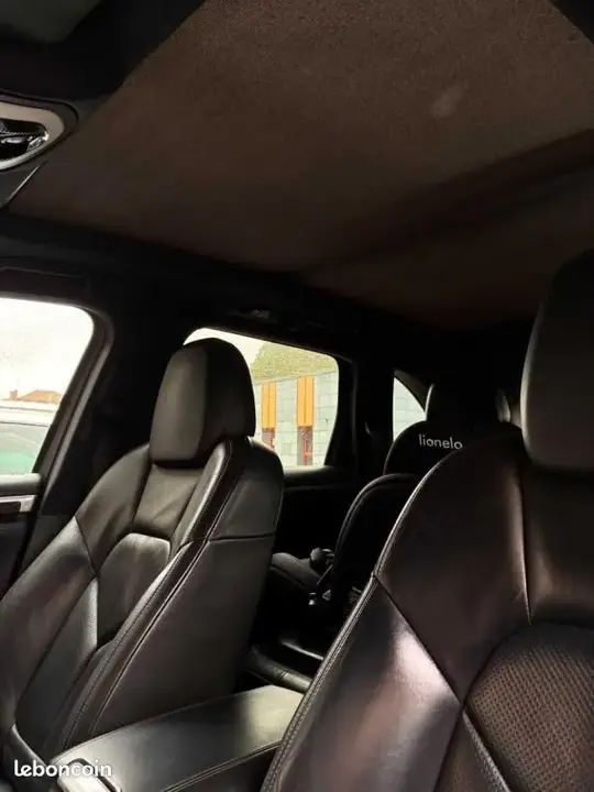 Porsche Cayenne 2012 photo 5