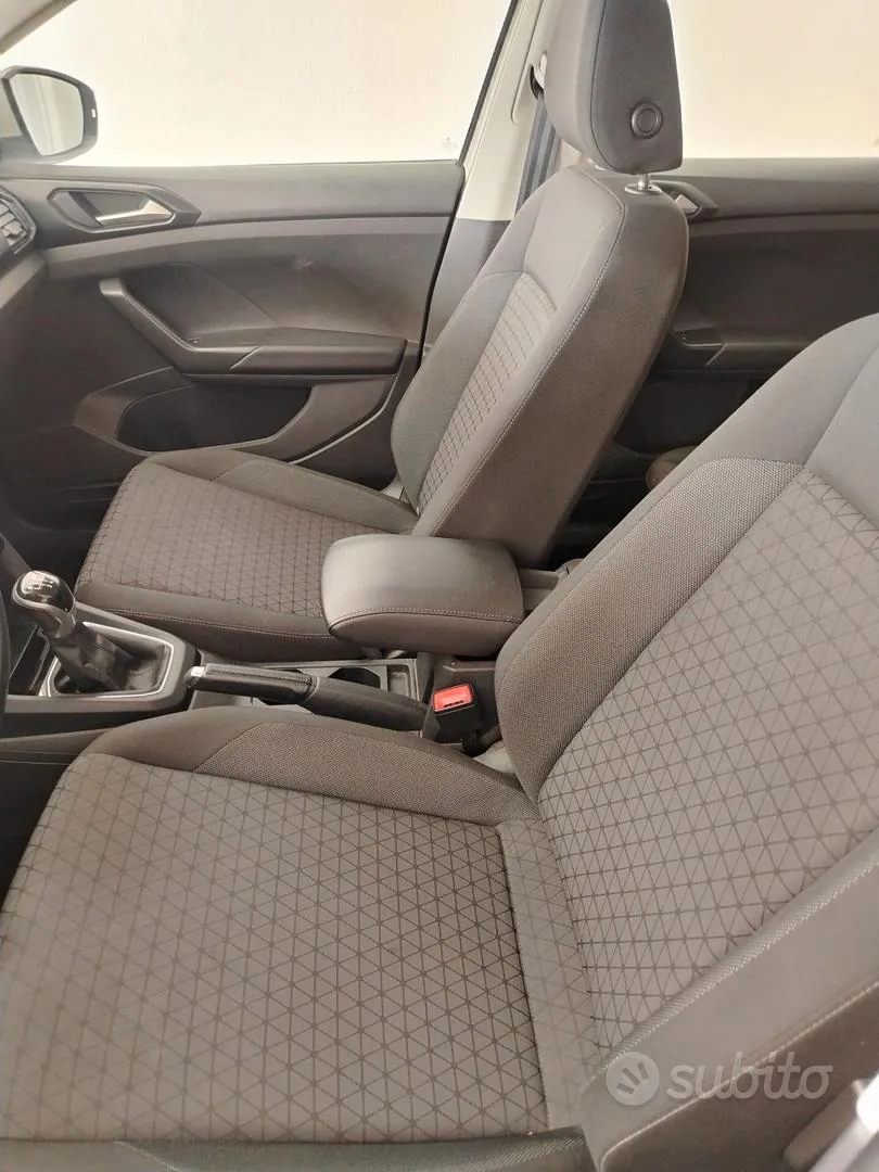 Volkswagen T-Cross 2023 photo 5