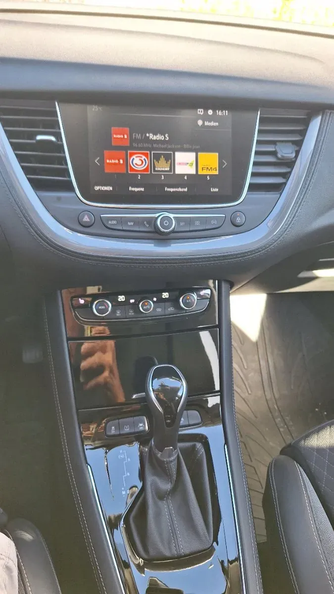 Opel Grandland X 2020 photo 3