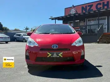 Toyota Aqua 2014 photo 3