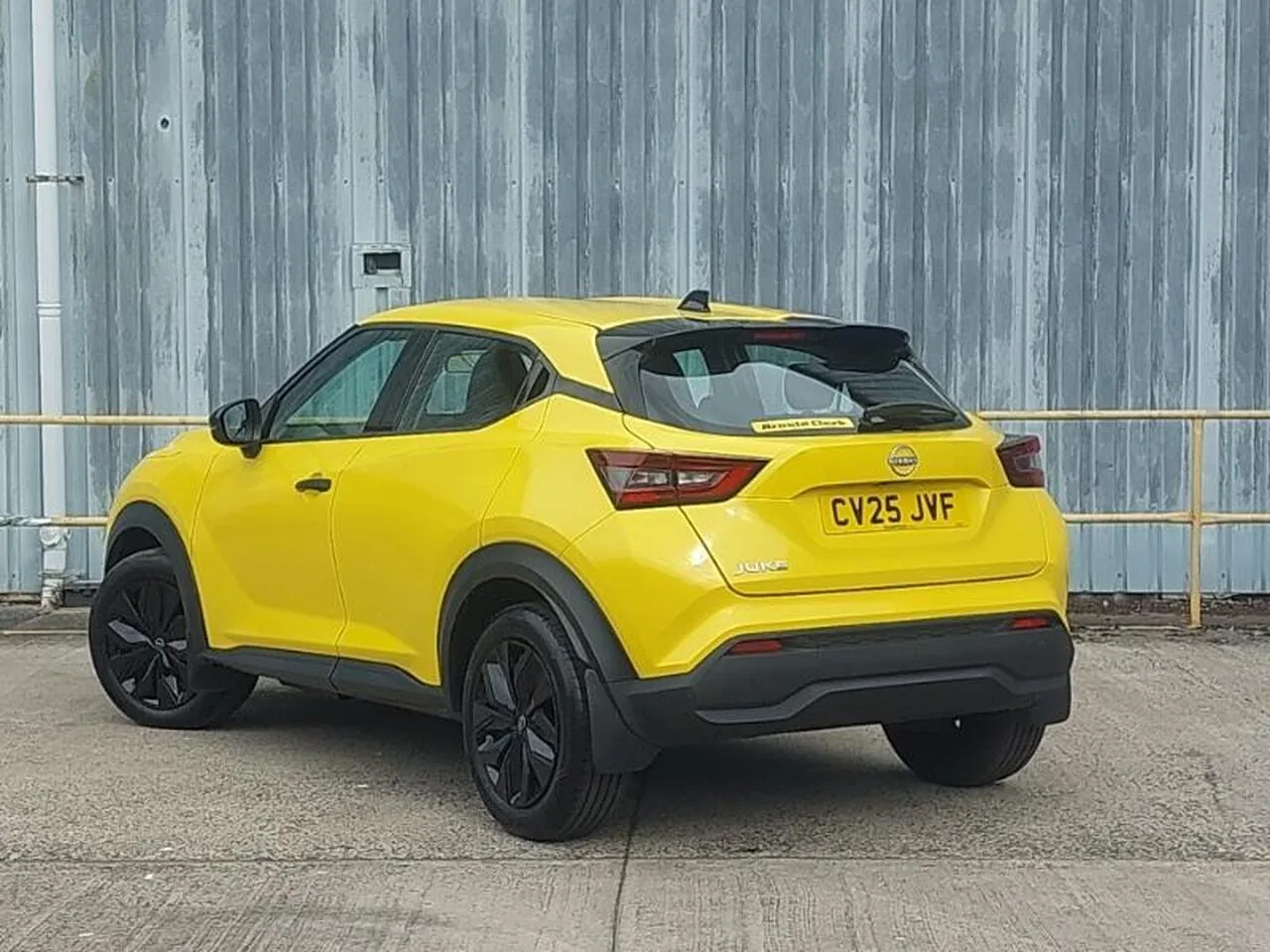 Nissan Juke 2025 photo 2