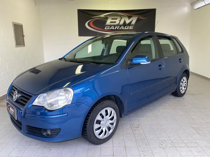 Volkswagen Polo 2008 photo 2