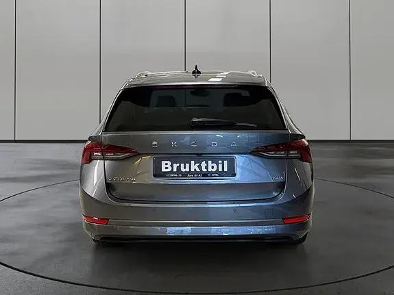 Skoda Octavia 2022 photo 4