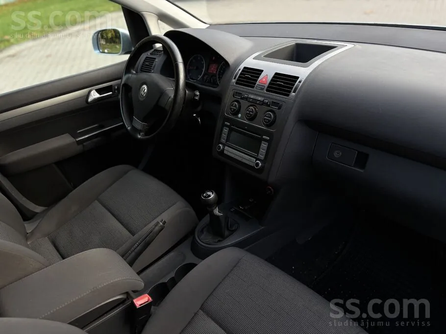 Volkswagen Touran 2007 photo 5