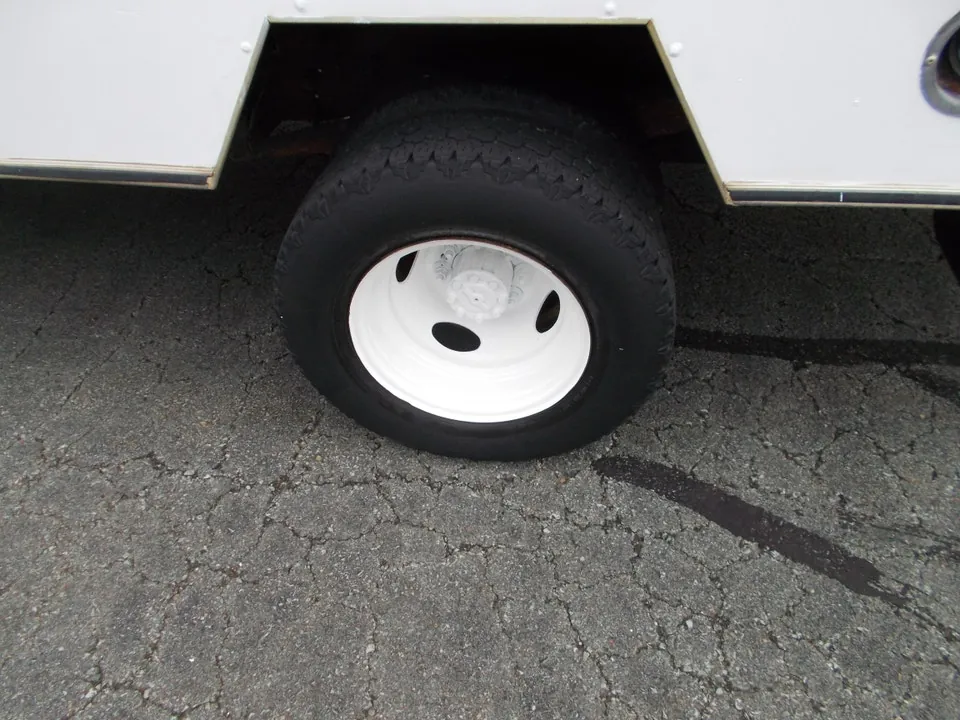 Ford Econoline 2016 photo 5