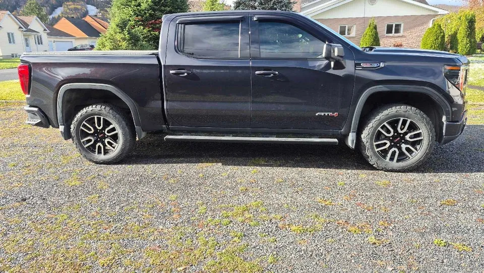 GMC Sierra 1500 2025 photo 3