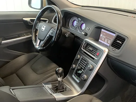 Volvo V60 2012 photo 5