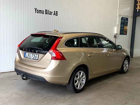 Volvo V60 2012 photo 4