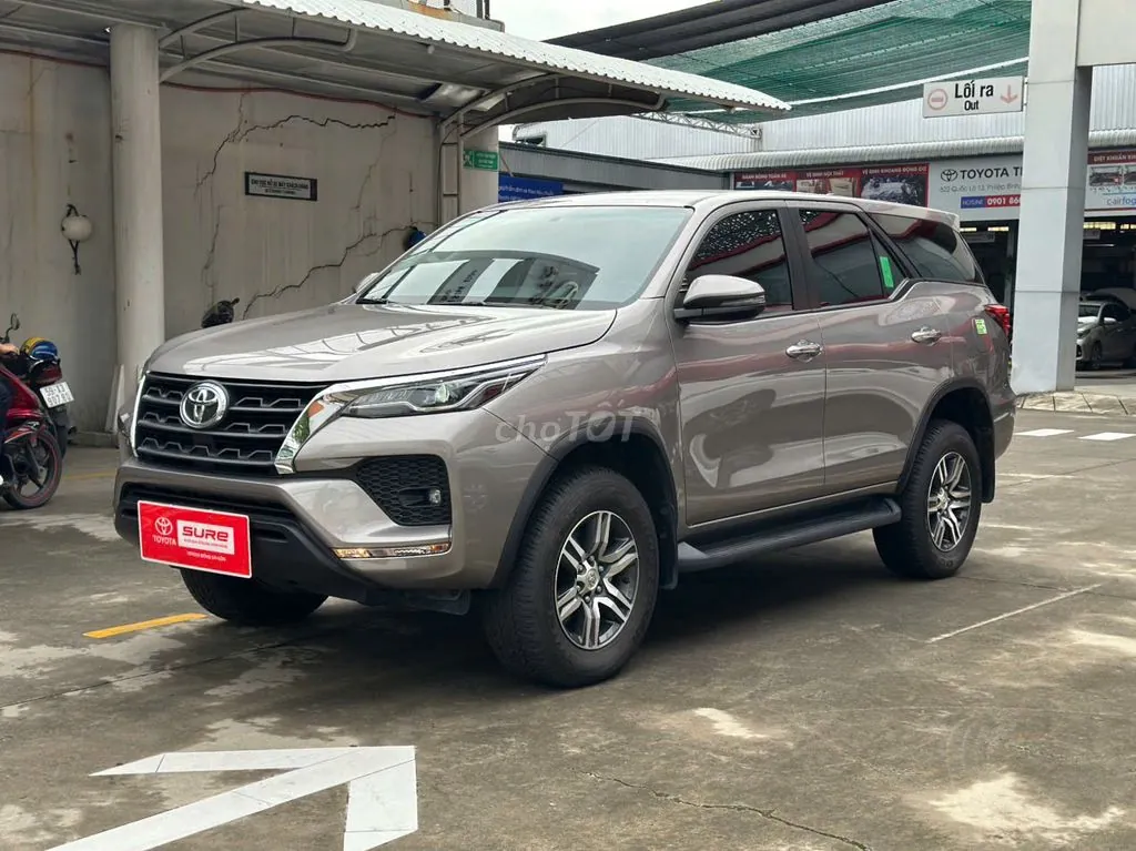 Toyota Fortuner 2024 photo 2