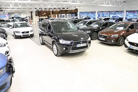 Mitsubishi Outlander 2010 photo 3