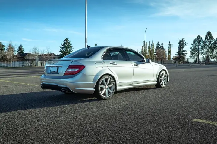 Mercedes-Benz C-Class 2013 photo 2