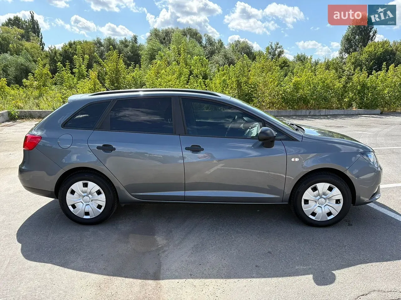 Seat Ibiza 2015 photo 3