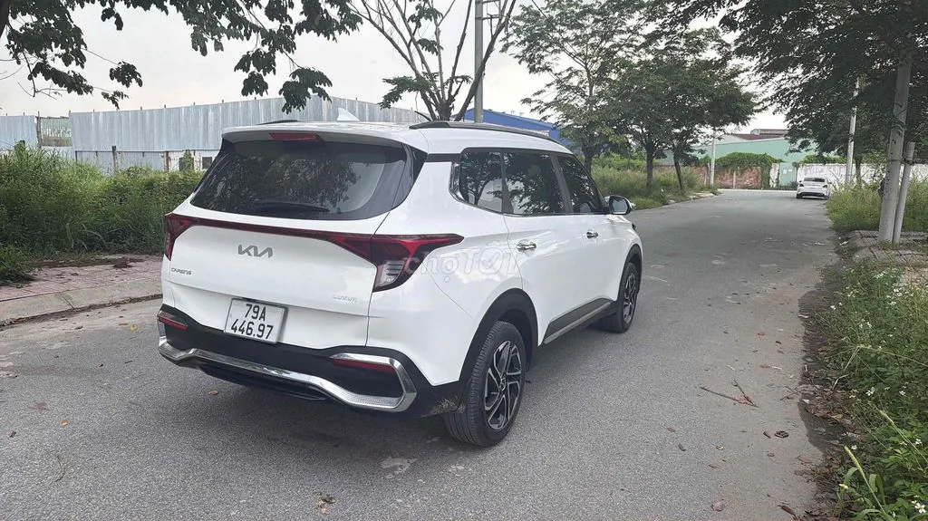 Kia Carens 2023 photo 4