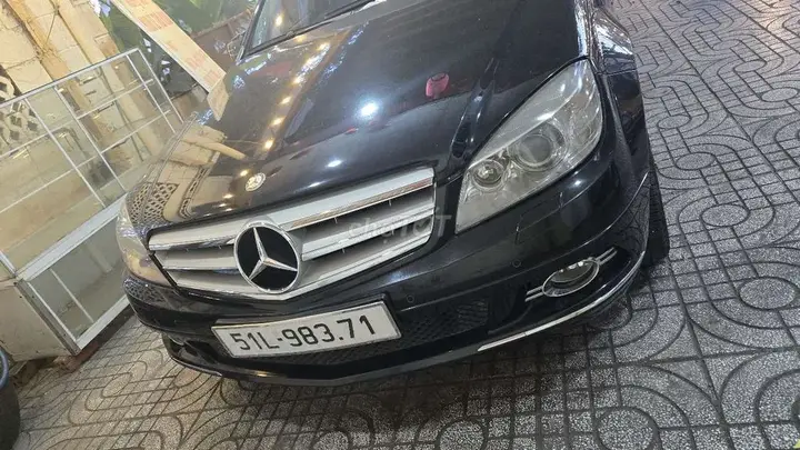 Mercedes-Benz C-Class 2011 photo 3