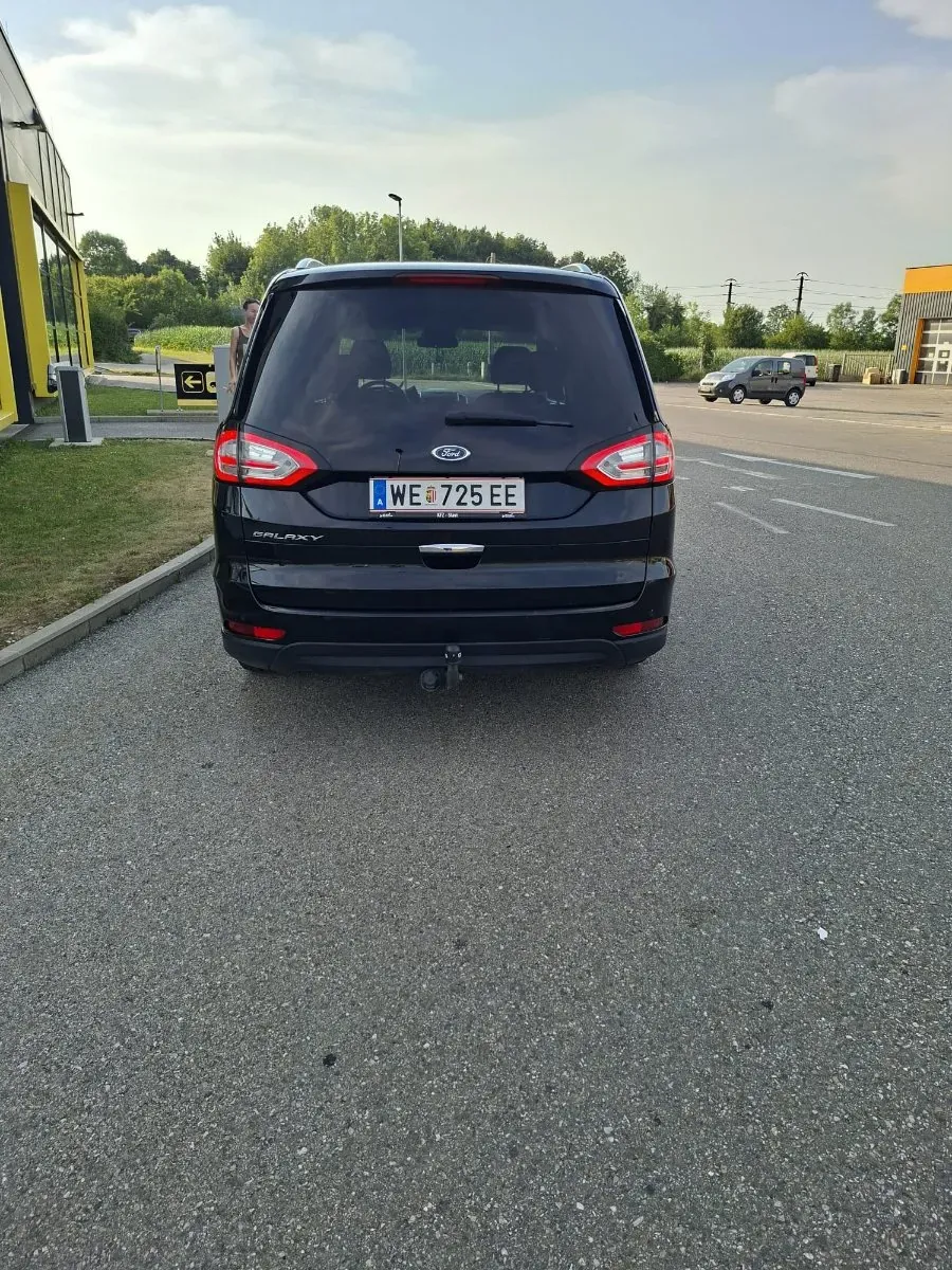 Ford Galaxy 2016 photo 2