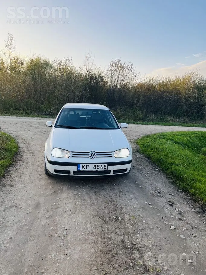Volkswagen Golf 4 1998 photo 4