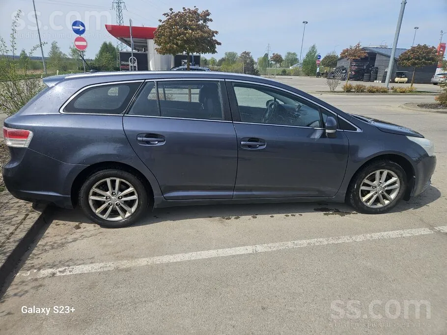 Toyota Avensis 2009 photo 4