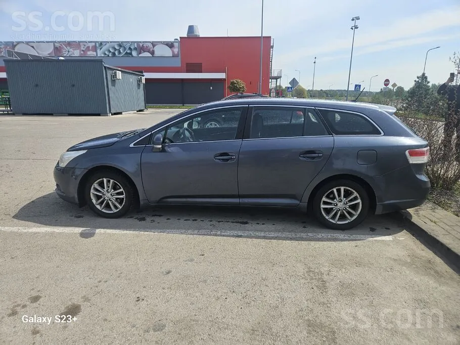 Toyota Avensis 2009 photo 5
