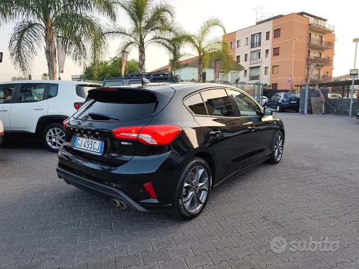 Ford Focus 2022 photo 5