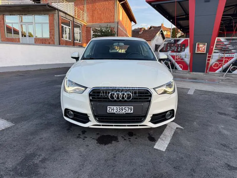 Audi A1 2011 photo 3