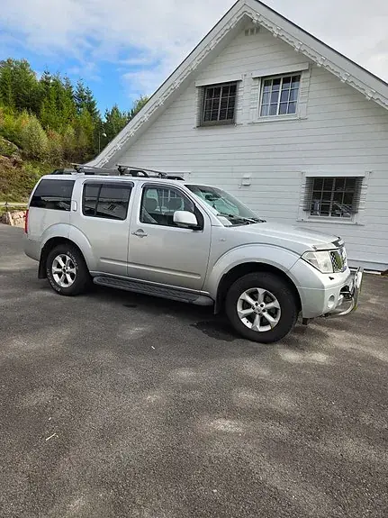 Nissan Pathfinder 2007 photo 2