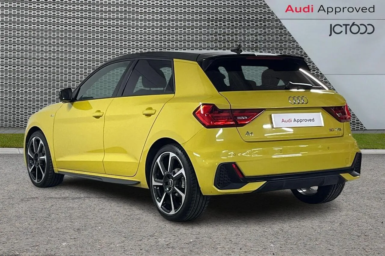 Audi A1 2023 photo 3